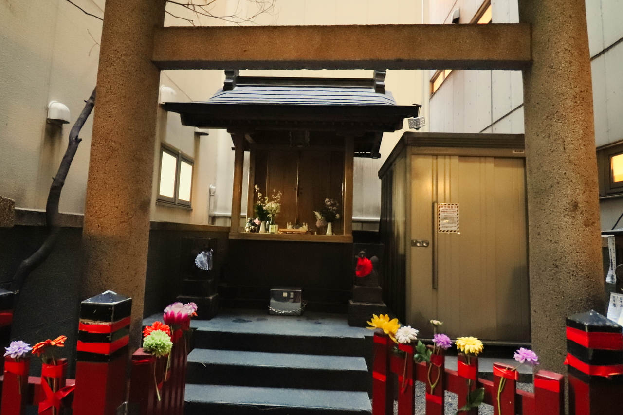The hidden shrine in Akiba